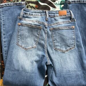 Judy Blue Boyfriend Jeans 3/26 High Rise Medium Wash